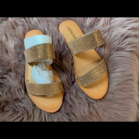 Shoes - Copper color metallic sandal